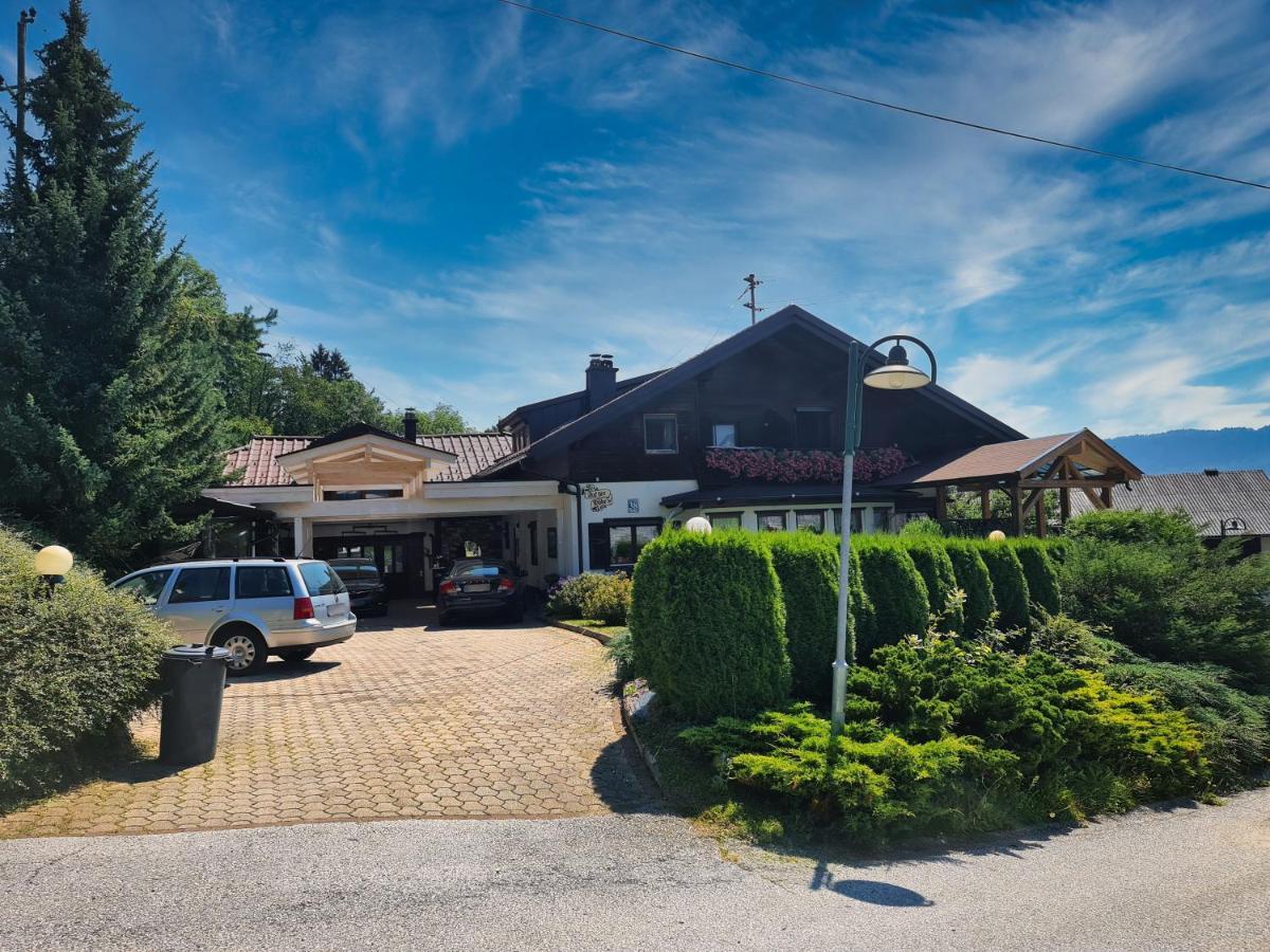 Gaestehaus Auf Der Hoehe 코이차흐 암 제 외부 사진